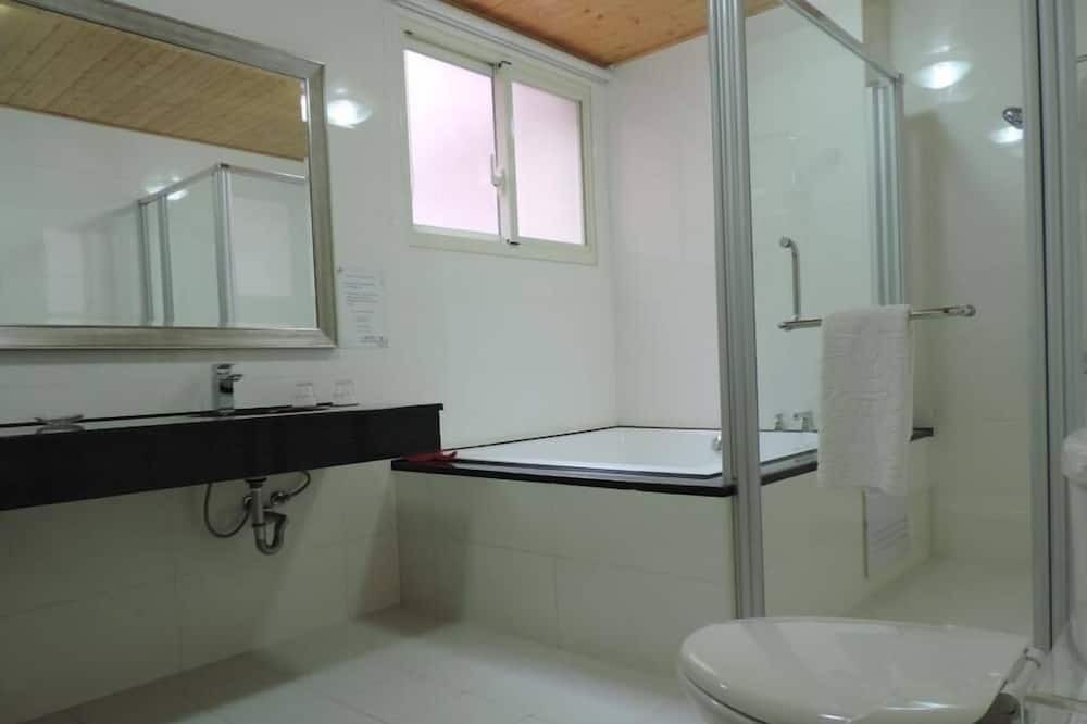 Photo of Bathroom in Donggang