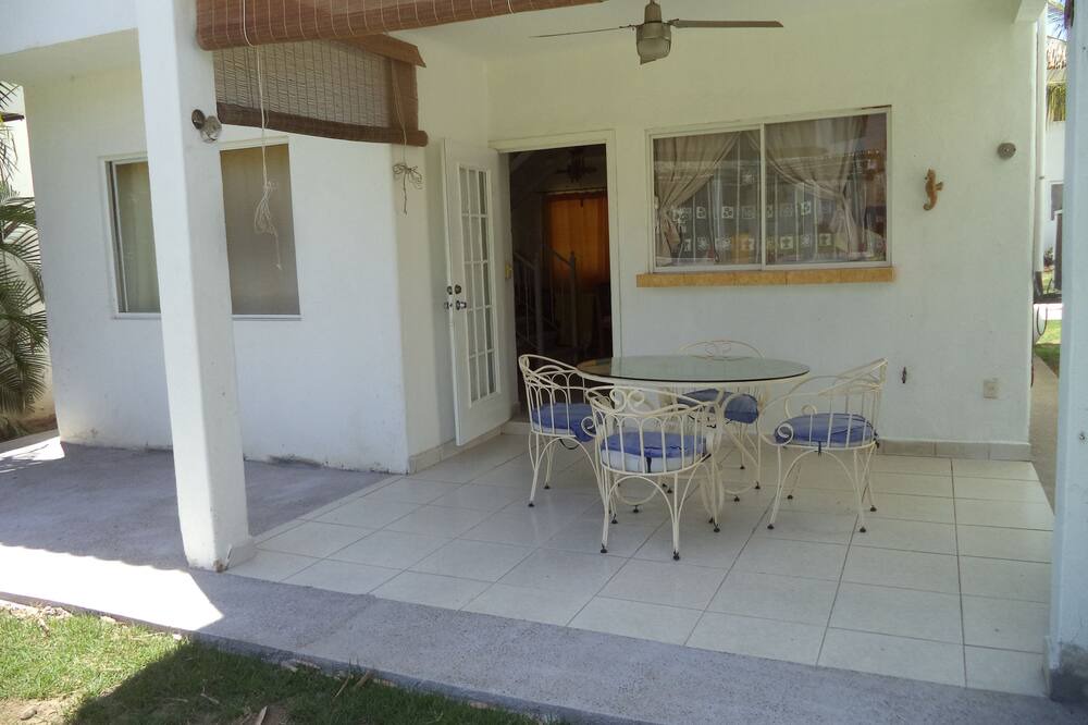 Photo of Patio Balcony in La Puntilla