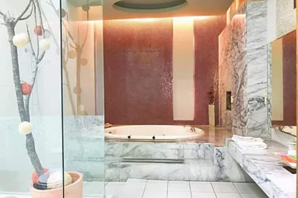 Photo of Bathroom in Dounan