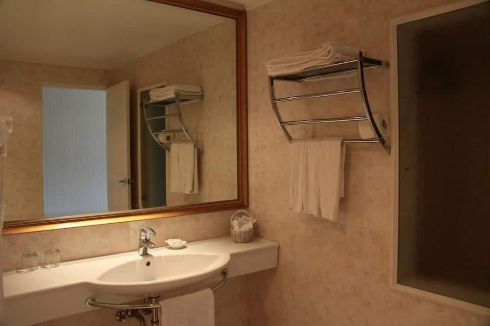 Photo of Bathroom in Guanxi