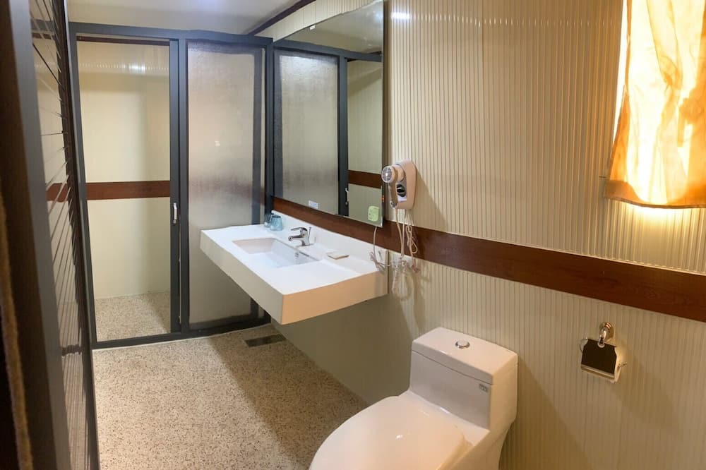 Photo of Bathroom in Guanxi