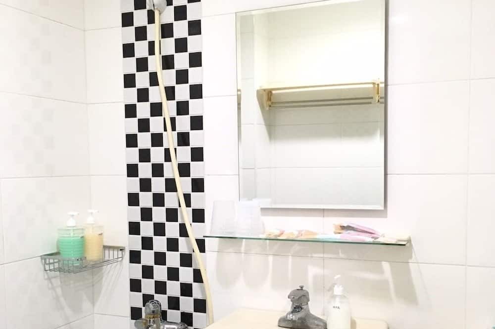 Photo of Bathroom in Cianjhen District