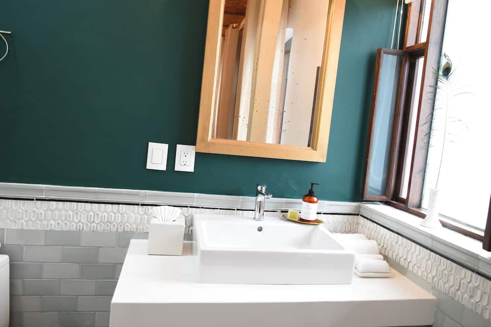 Photo of Bathroom in Lourdes