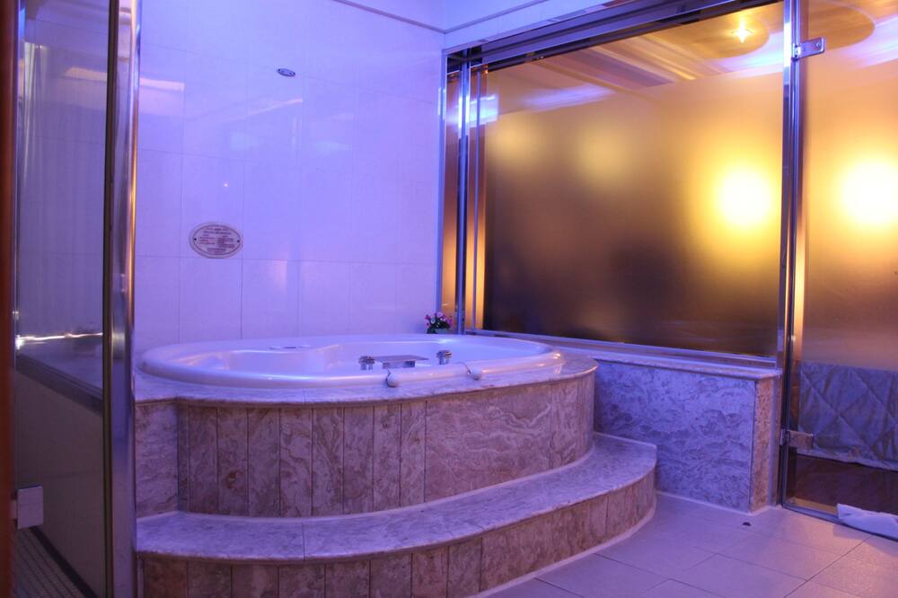 Photo of Bathroom in Luzhu District