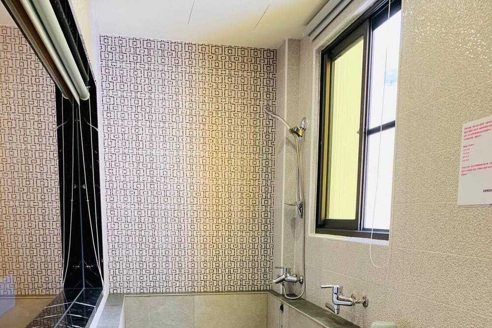 Photo of Bathroom in Yuchi