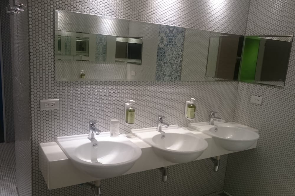 Photo of Bathroom in Songshan