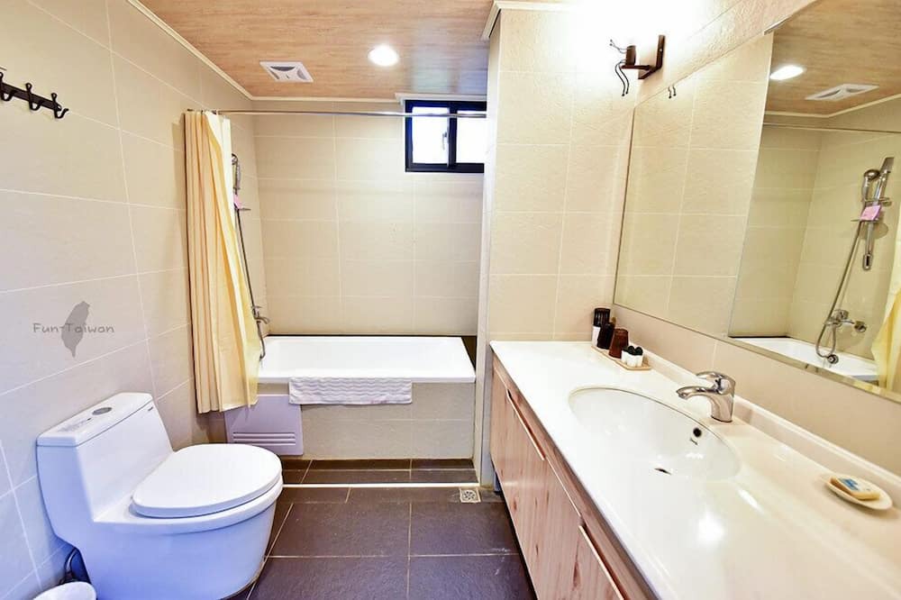 Photo of Bathroom in Yuchi