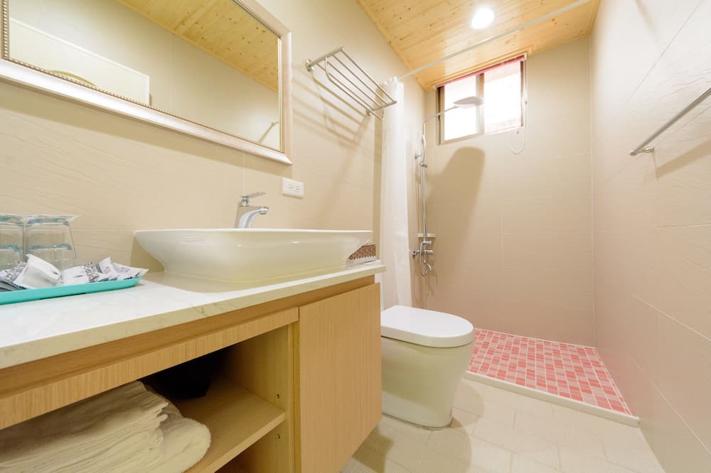 Photo of Bathroom in Puli