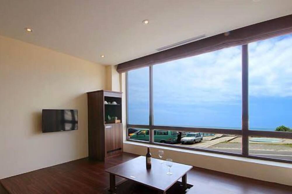 Photo of Livingroom in Sail Rock Beach