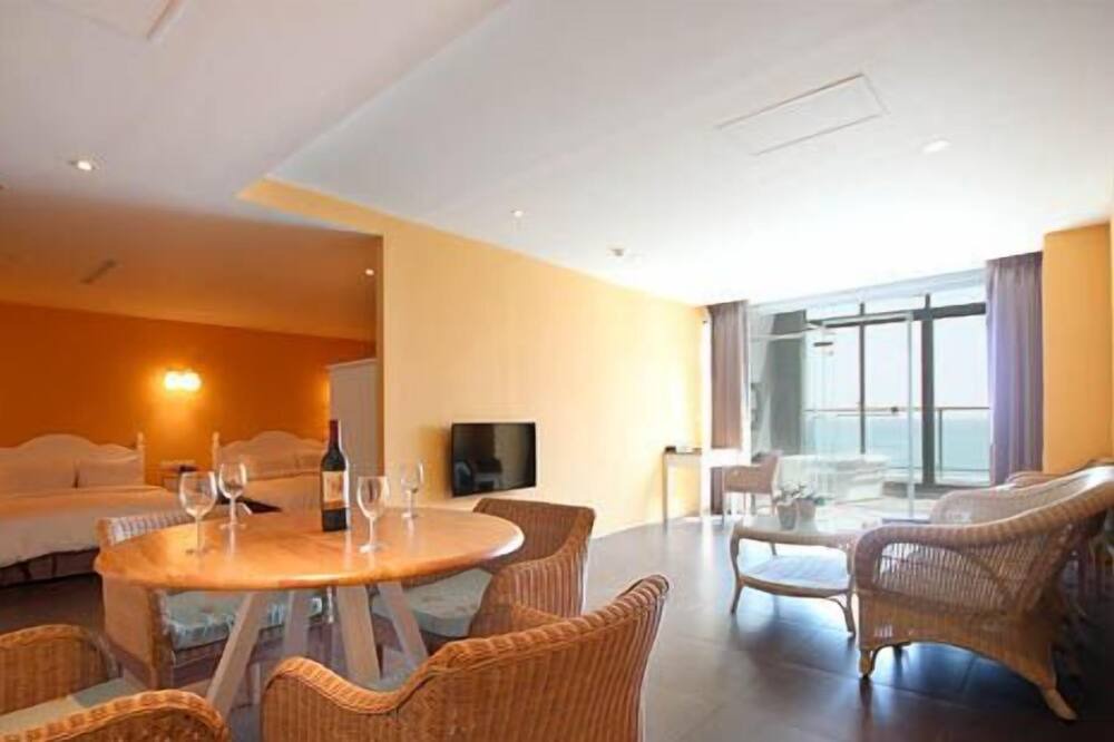 Photo of Livingroom in Sail Rock Beach