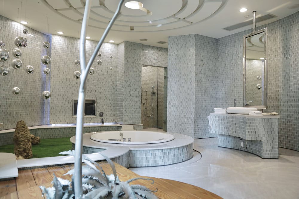 Photo of Bathroom in Taoyuan District