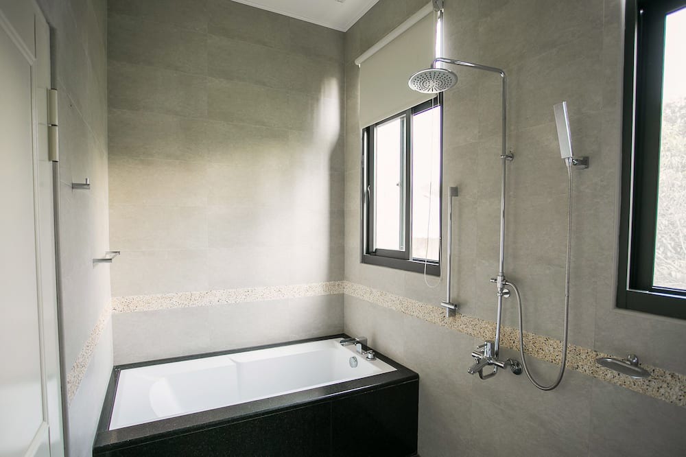 Photo of Bathroom in Puli