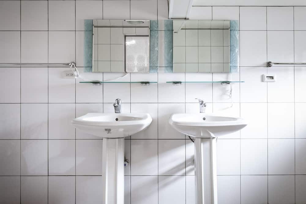 Photo of Bathroom in Fanlu