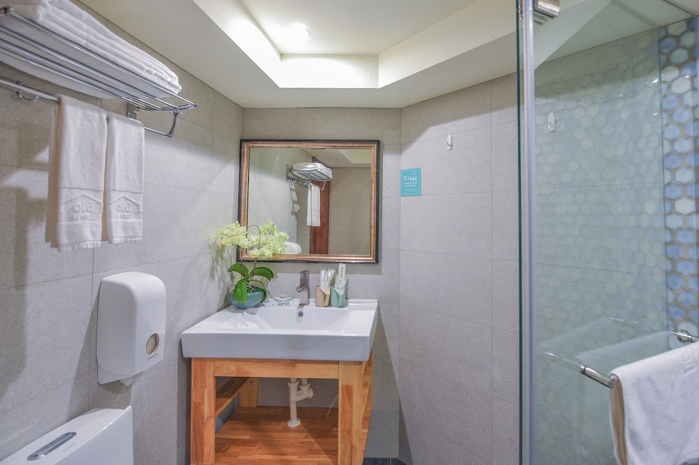Photo of Bathroom in North District