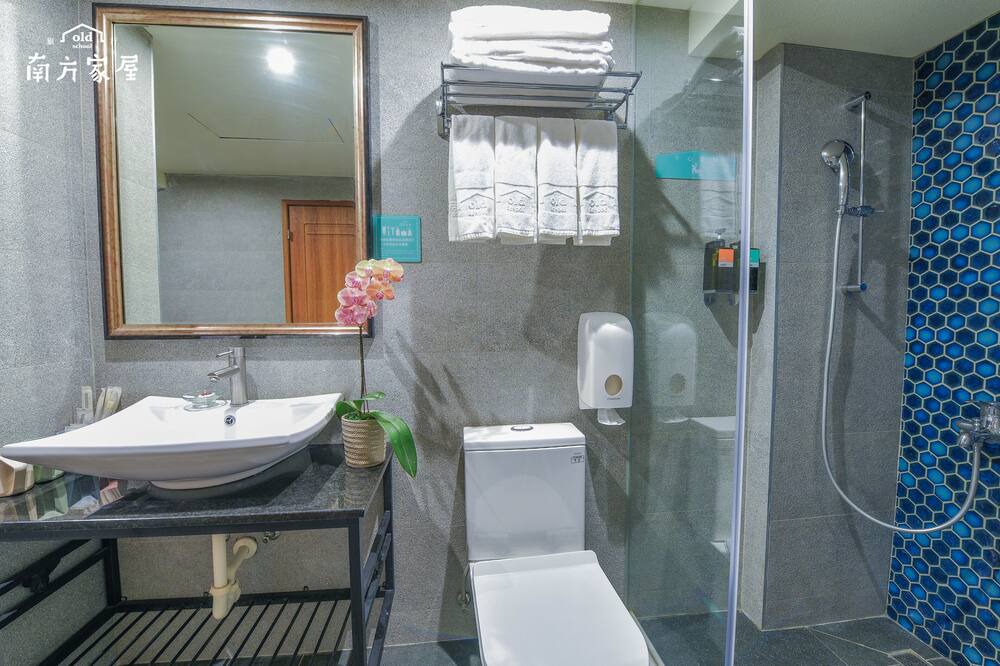 Photo of Bathroom in North District