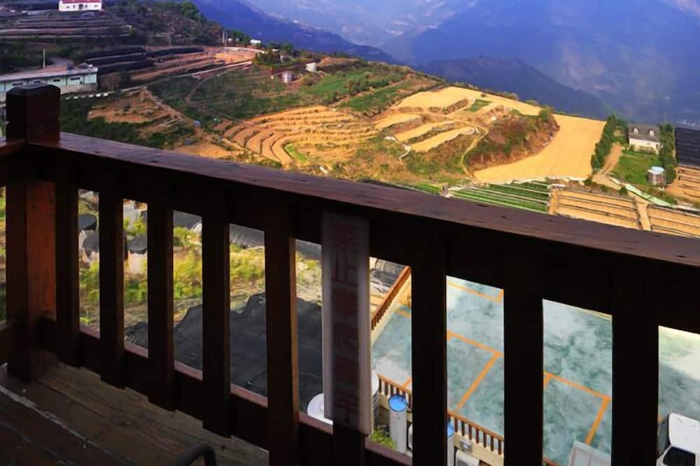 Photo of Patio Balcony in Ren'ai