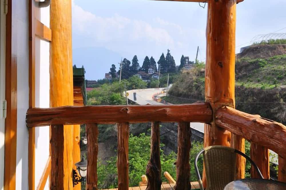 Photo of Patio Balcony in Ren'ai