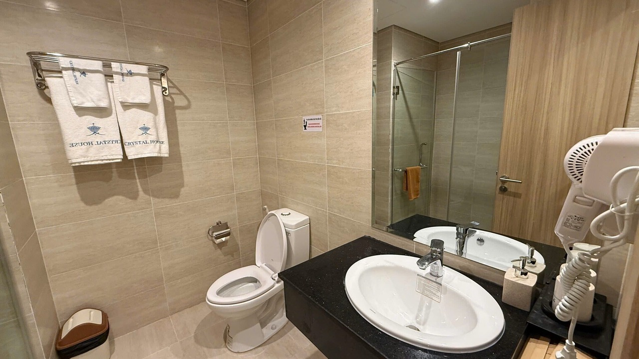 Photo of Bathroom in Cua Duong