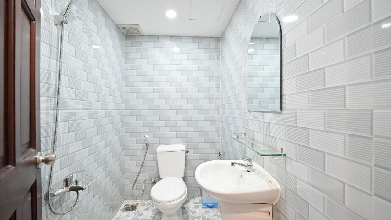 Photo of Bathroom in Nguyen Thai Binh