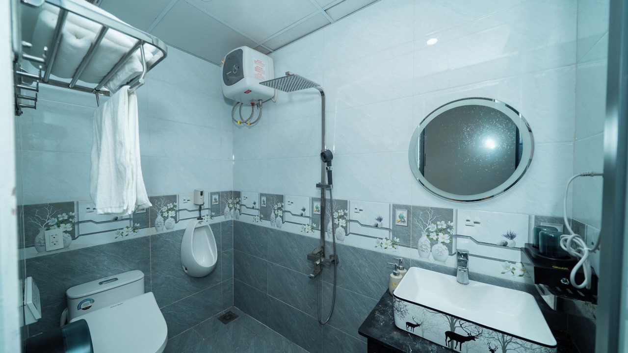 Photo of Bathroom in Ngu Hanh Son