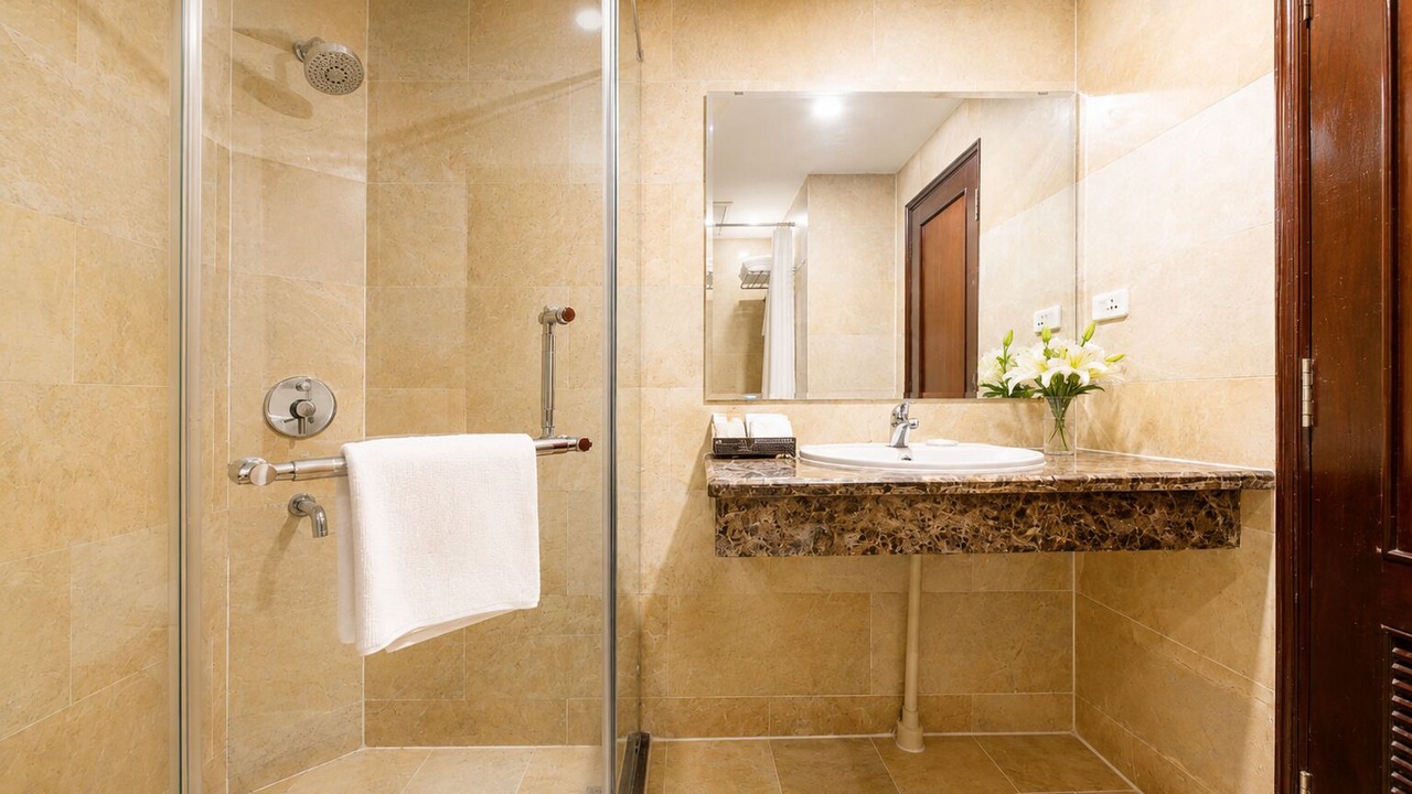 Photo of Bathroom in Phuong 6