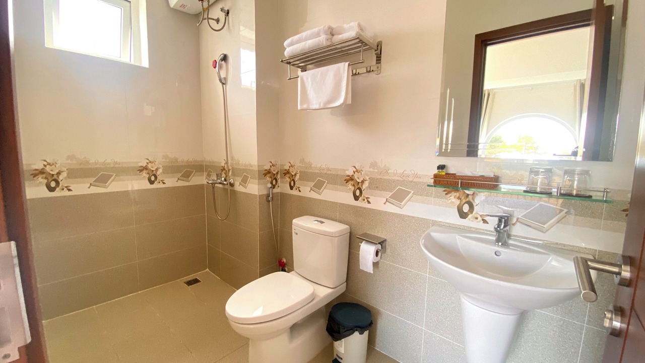 Photo of Bathroom in Phuong
