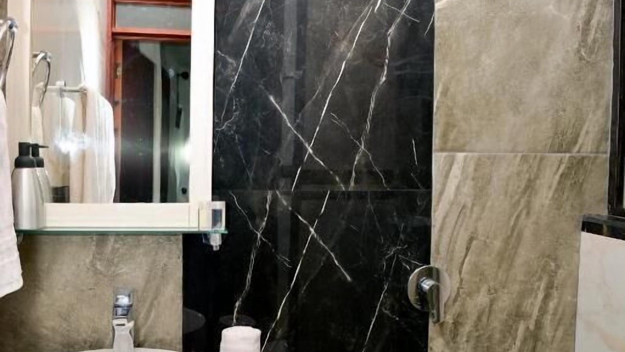Photo of Bathroom in Historic Centre