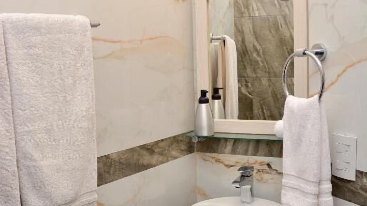 Photo of Bathroom in Historic Centre