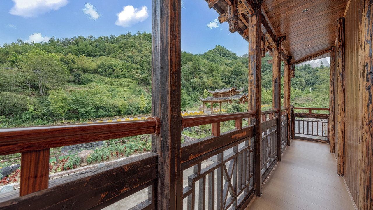 Photo of Patio Balcony in Wulingyuan
