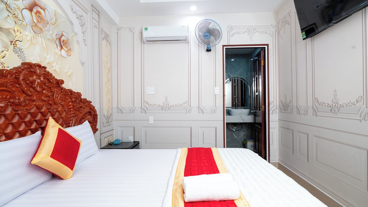 Photo of Bedroom in District 12