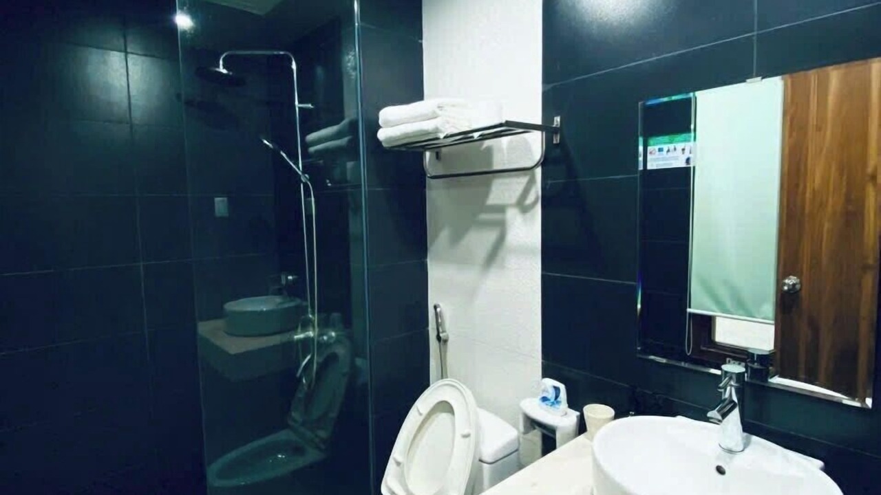Photo of Bathroom in Ngu Hanh Son