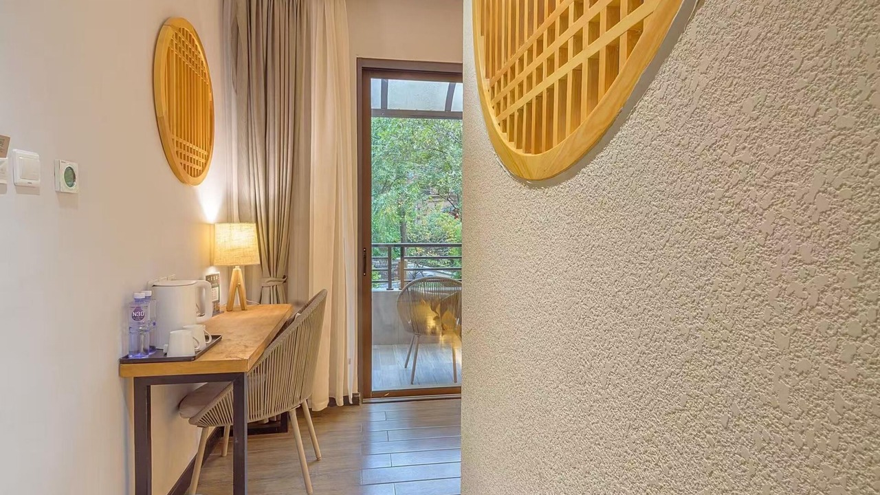 Photo of Bedroom in Emeishan