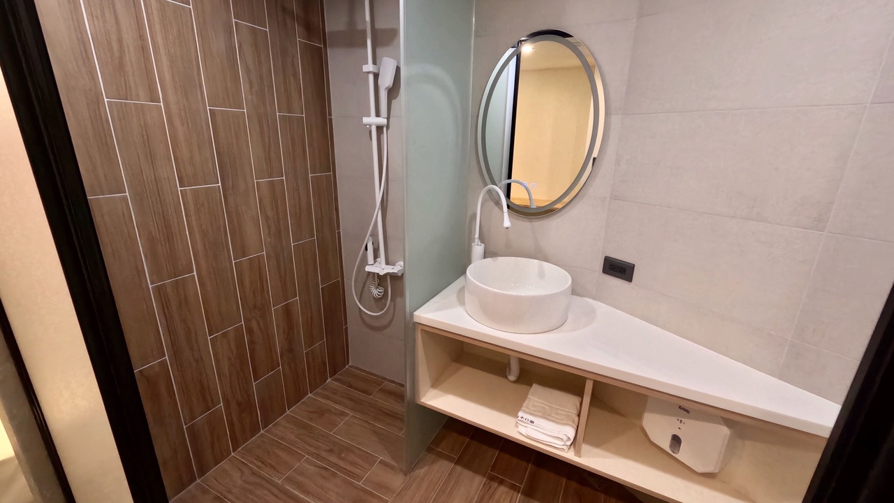 Photo of Bathroom in Zhongzheng
