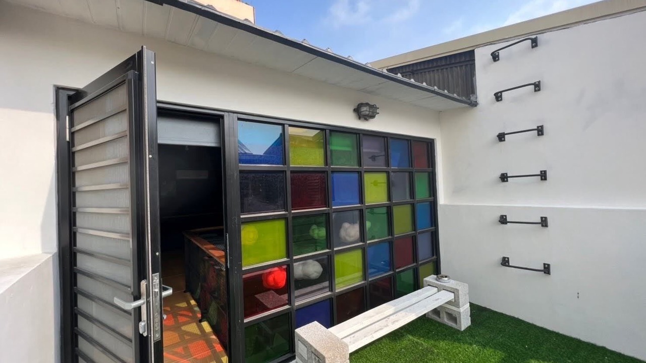 Photo of Patio Balcony in West Central District