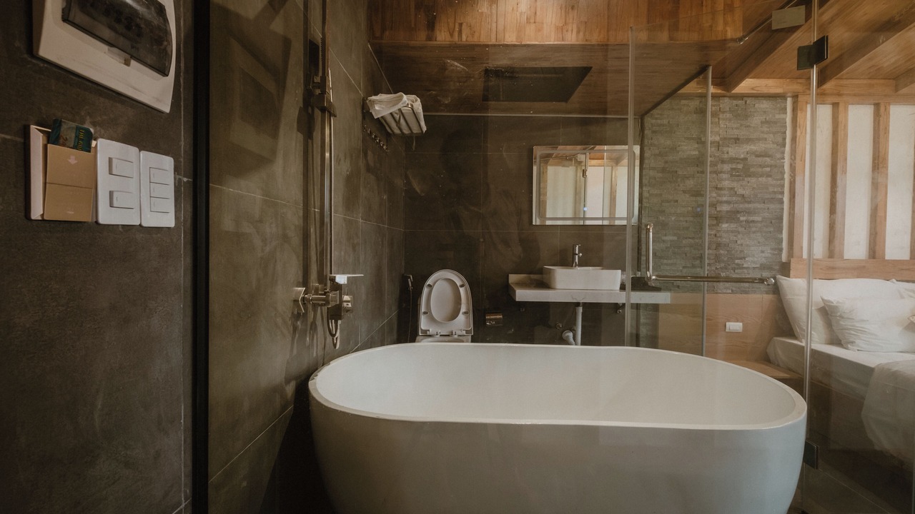 Photo of Bathroom in Trung Hoa Nhan Chinh