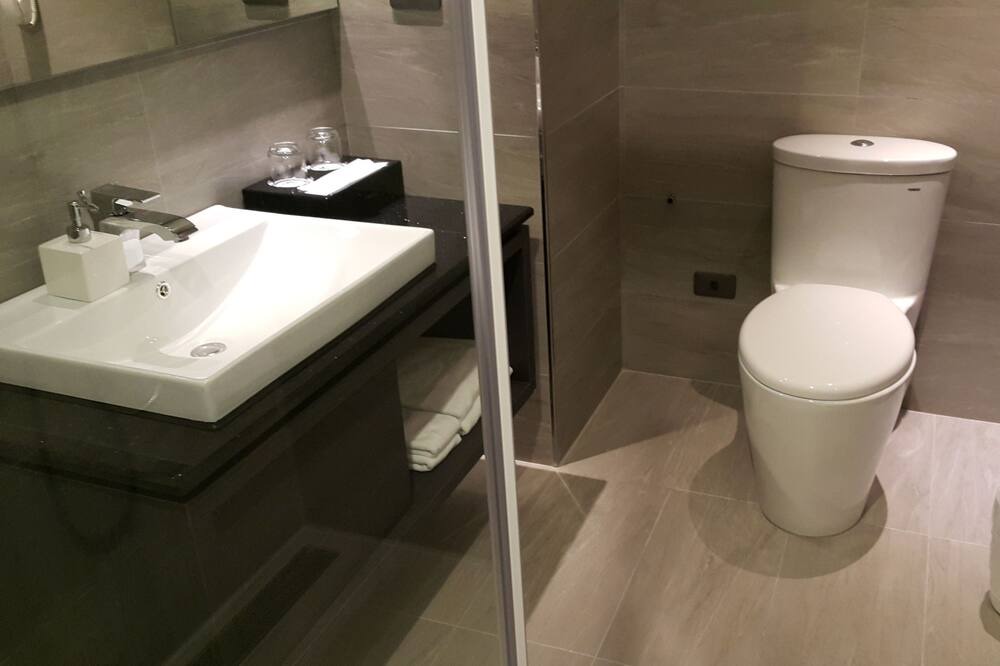 Photo of Bathroom in West District