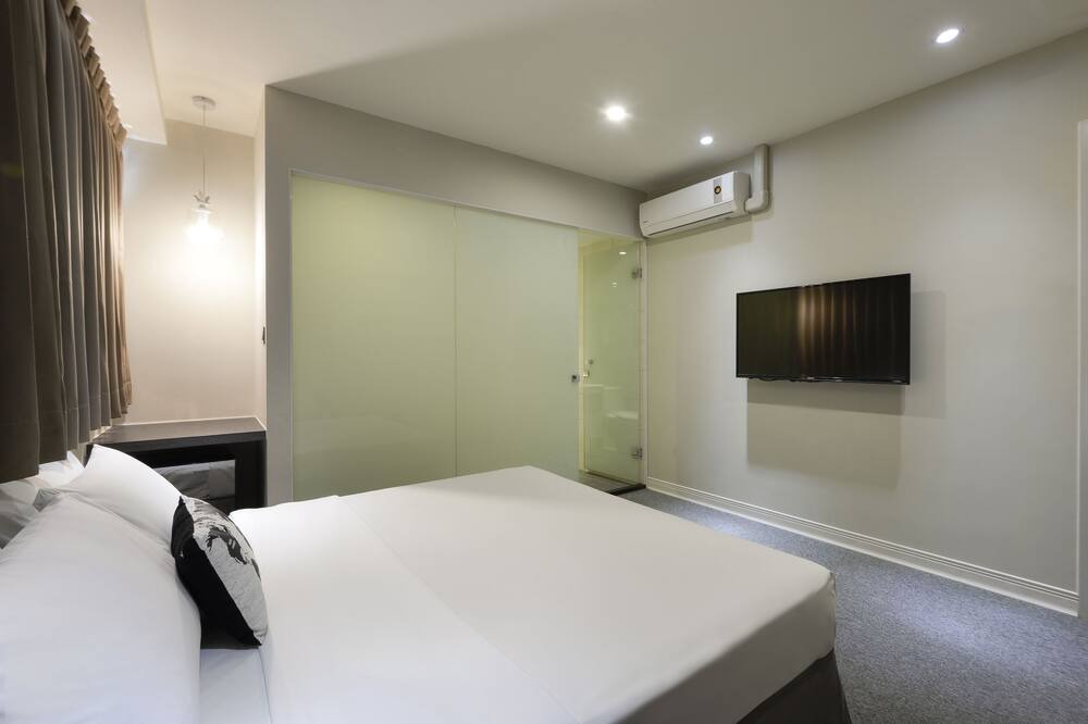 Photo of Bedroom in University District