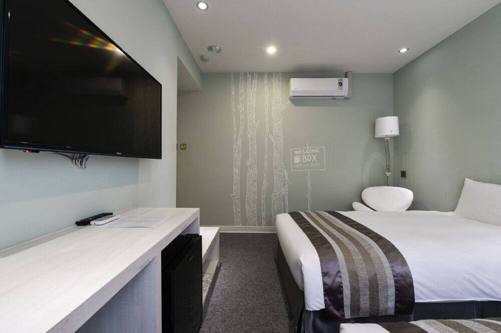 Photo of Bedroom in University District