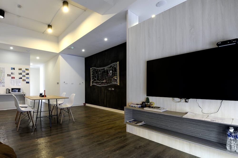Photo of Bedroom in University District