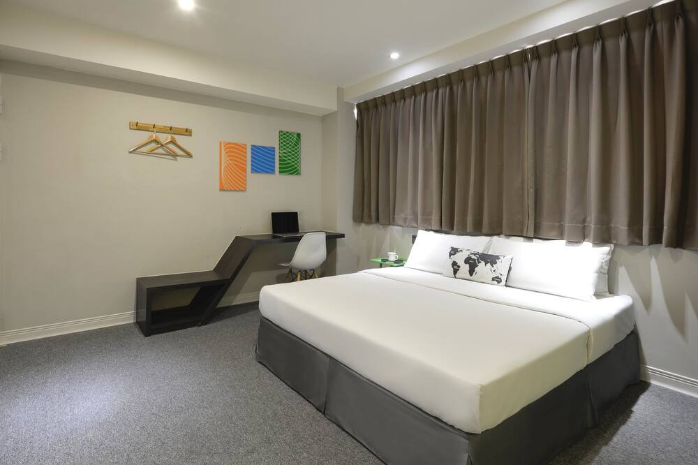Photo of Bedroom in University District