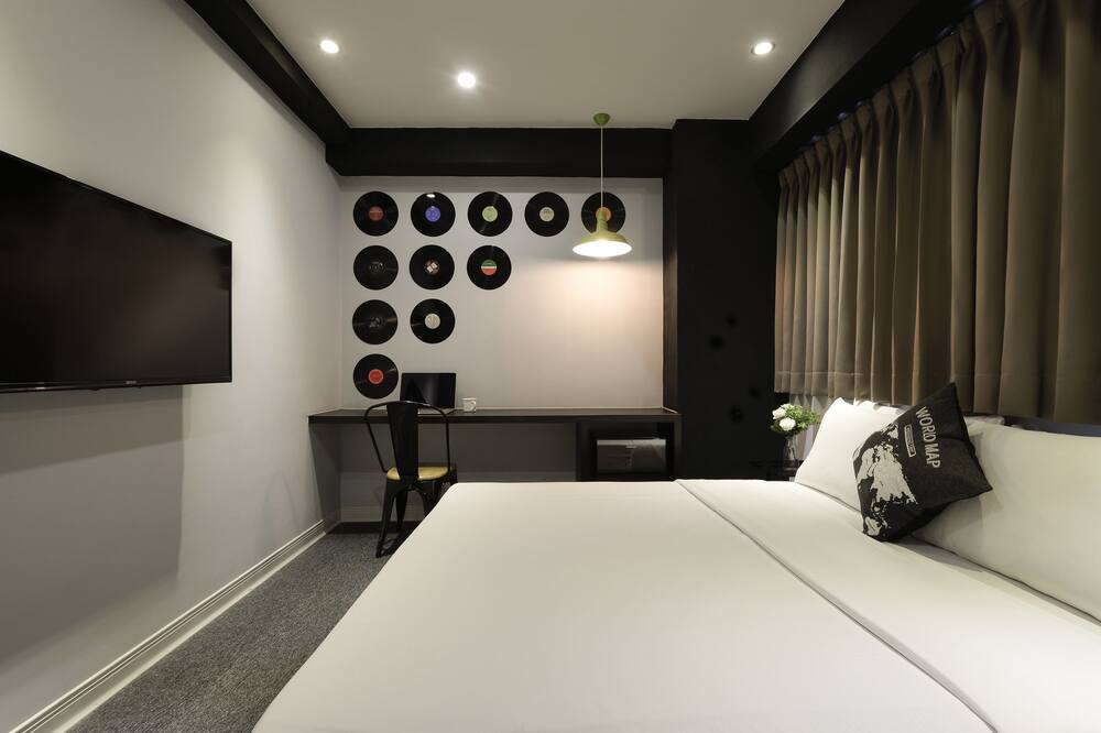 Photo of Bedroom in University District