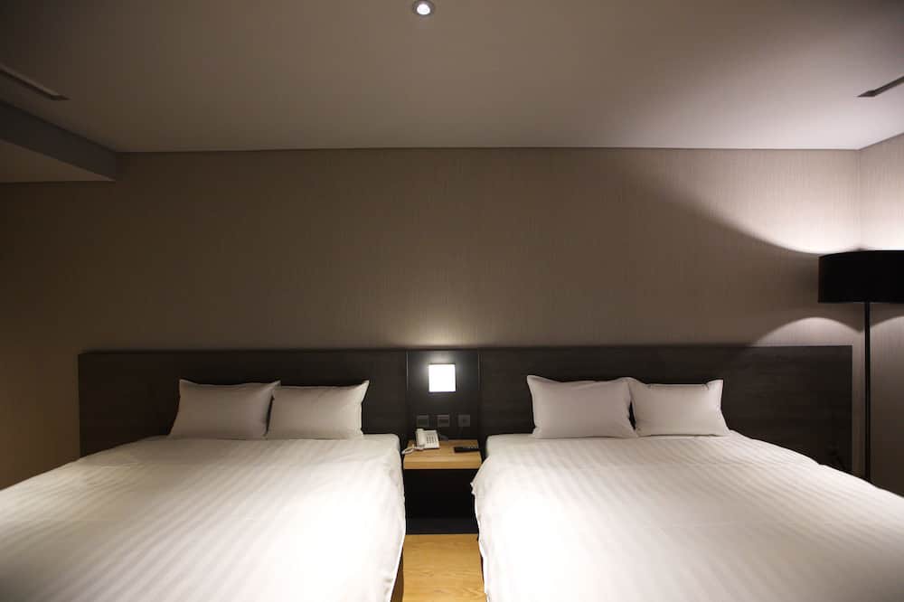 Photo of Bedroom in West District