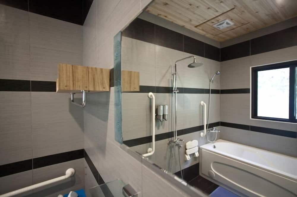 Photo of Bathroom in Xiulin