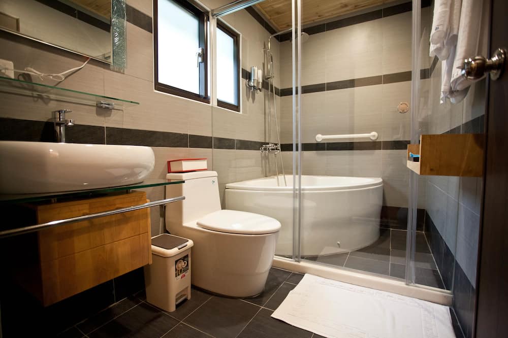 Photo of Bathroom in Xiulin