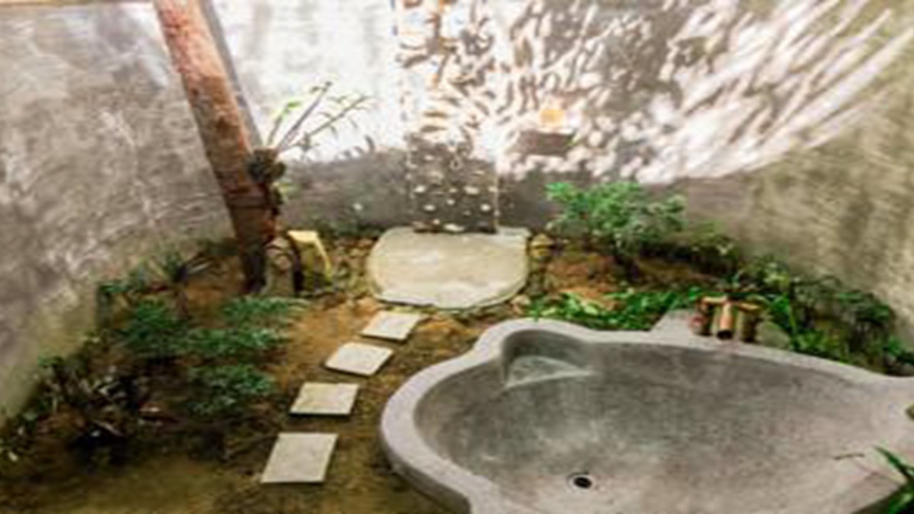 Photo of Bathroom in Cua Can Village