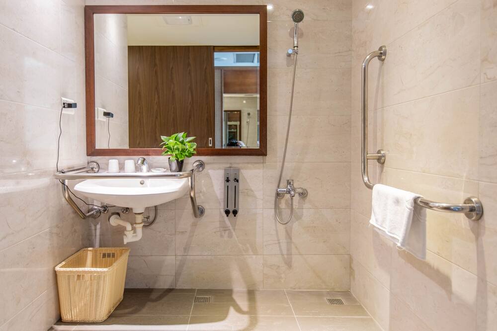 Photo of Bathroom in North District