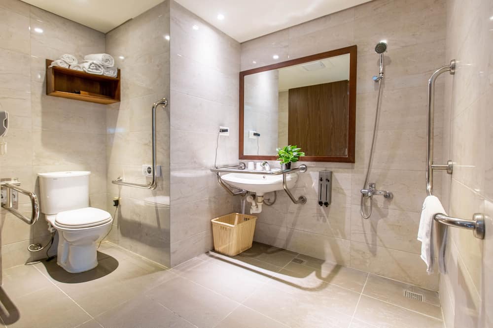 Photo of Bathroom in North District