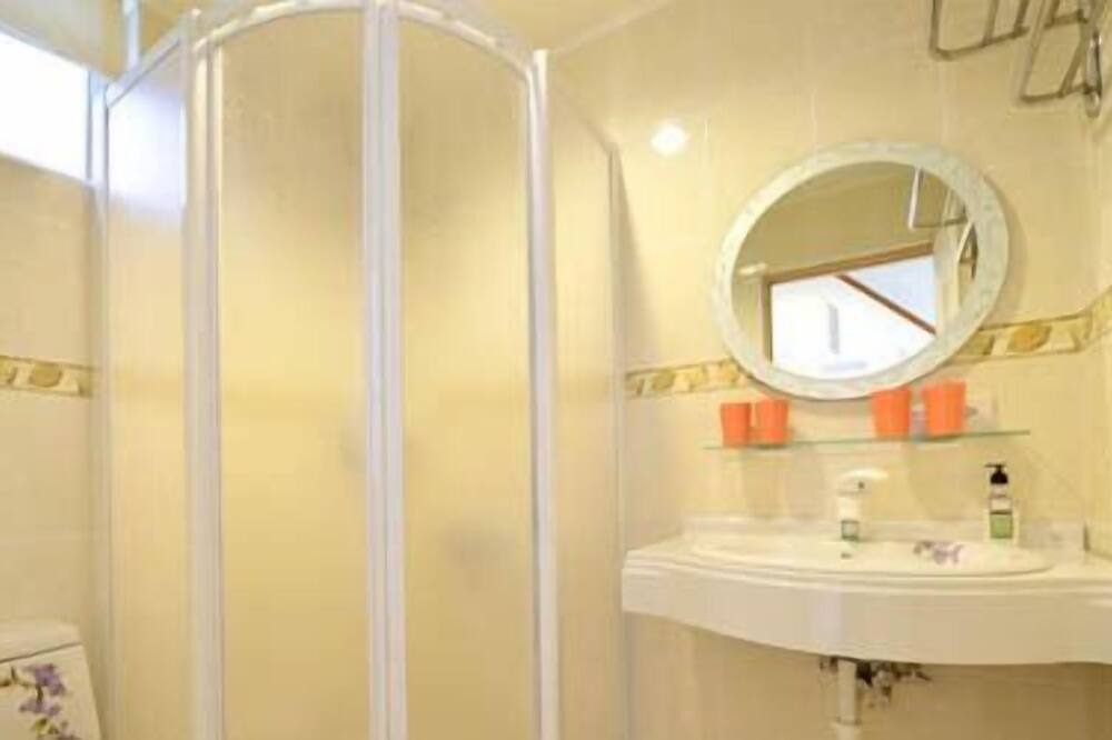 Photo of Bathroom in Ren'ai