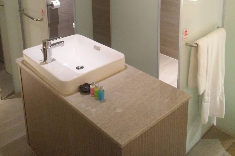 Photo of Bathroom in Xiaogang