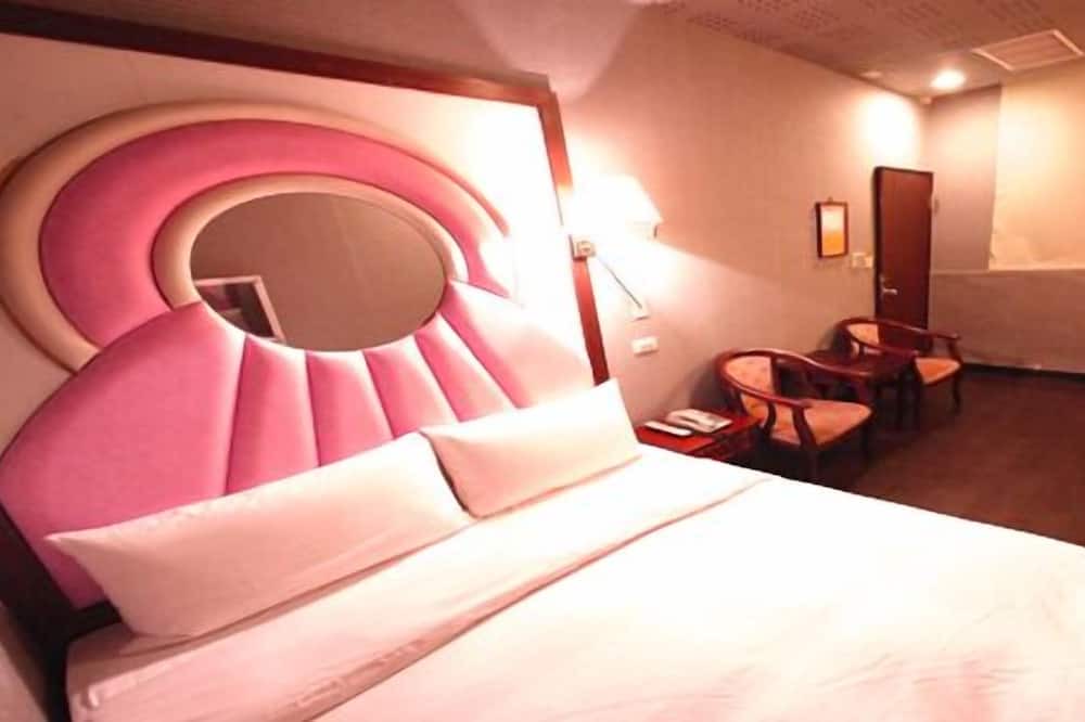 Photo of Bedroom in Ren'ai District